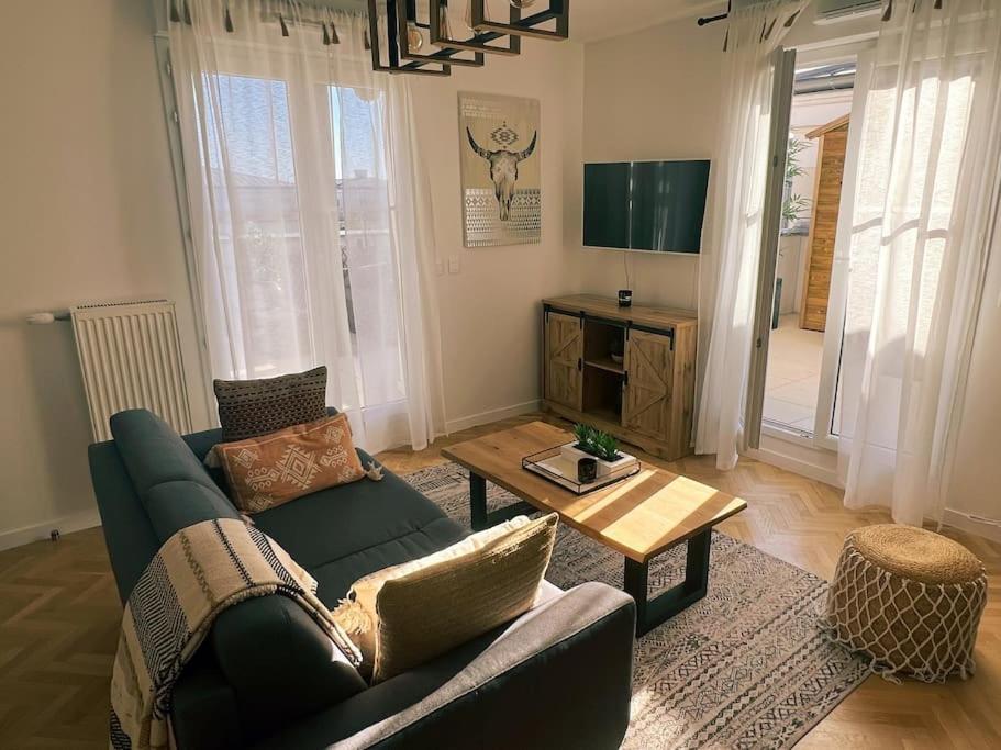 Cosy Penthouse - Large Balconies With Views - 5Min Disneyland Serris Luaran gambar